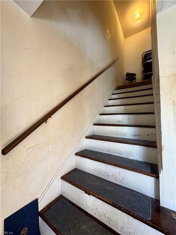 131 Messick RD, Poquoson, VA 23662