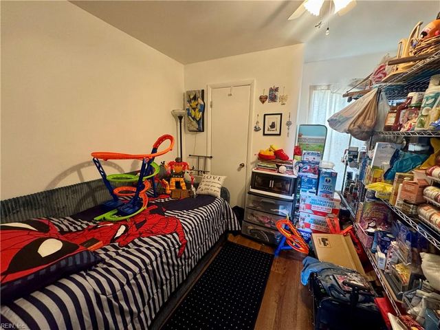 131 Messick RD, Poquoson, VA 23662