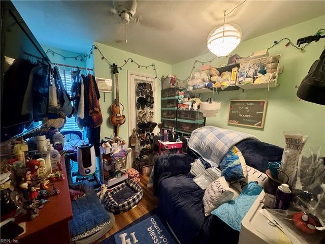 131 Messick RD, Poquoson, VA 23662