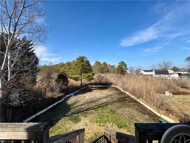 131 Messick RD, Poquoson, VA 23662