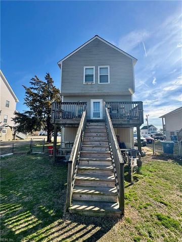 131 Messick RD, Poquoson, VA 23662