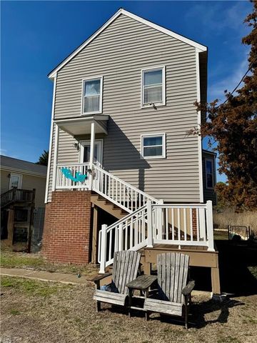 131 Messick RD, Poquoson, VA 23662