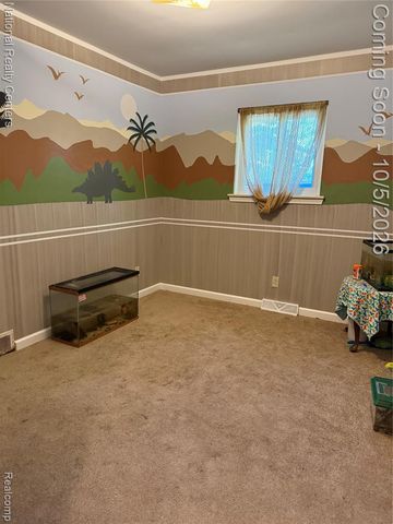 6578 Cloverton Drive, Waterford, MI 48329