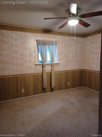 6578 Cloverton Drive, Waterford, MI 48329