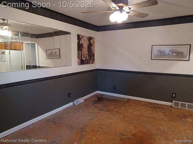 6578 Cloverton Drive, Waterford, MI 48329
