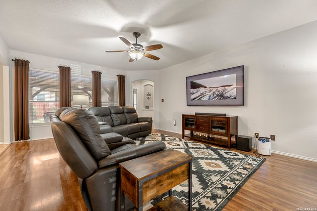 3517 Enchanted Farm, Schertz, TX 78154