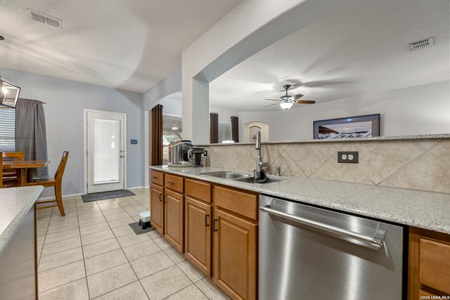 3517 Enchanted Farm, Schertz, TX 78154