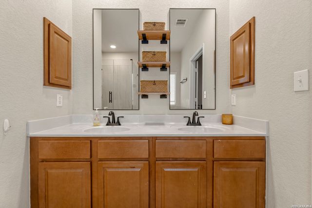 3517 Enchanted Farm, Schertz, TX 78154