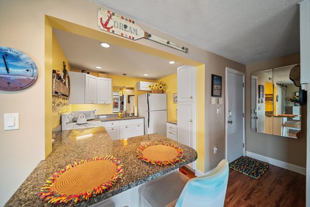 615 Ocean Blvd Unit 24, Hampton, NH 03842