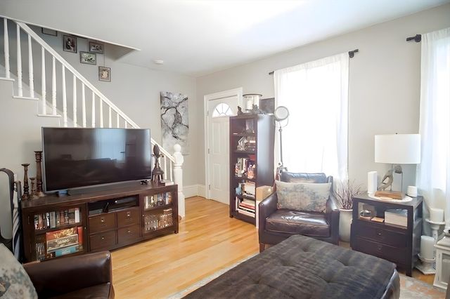91 Quincy St 91, Quincy, MA 02169