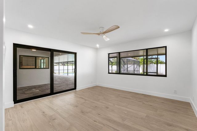 111 FAIRVIEW W, Tequesta, FL 33469
