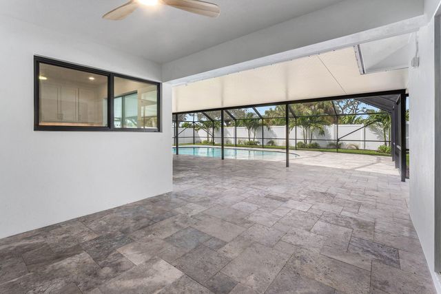 111 FAIRVIEW W, Tequesta, FL 33469