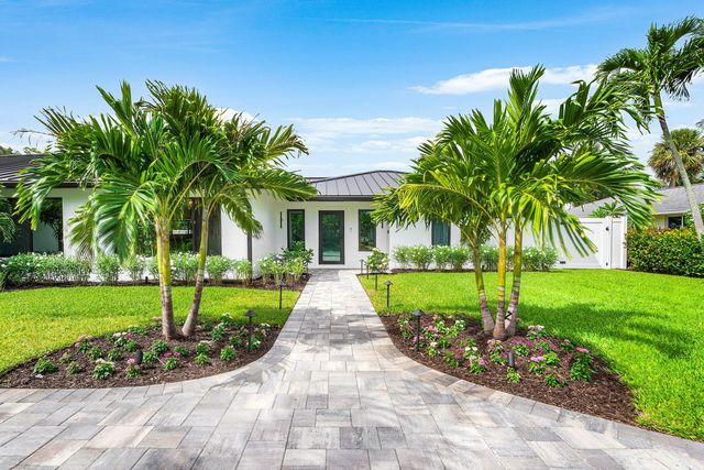 111 FAIRVIEW W, Tequesta, FL 33469