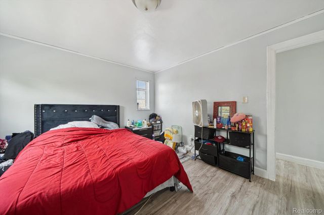 15032 SNOWDEN Street, Detroit, MI 48227
