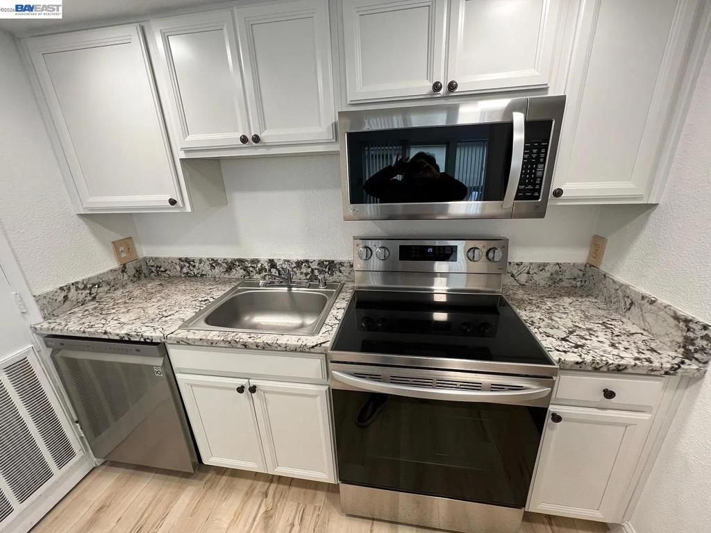 Image 10 of property listing at 3701 Colonial Dr 36, Modesto, CA 95356