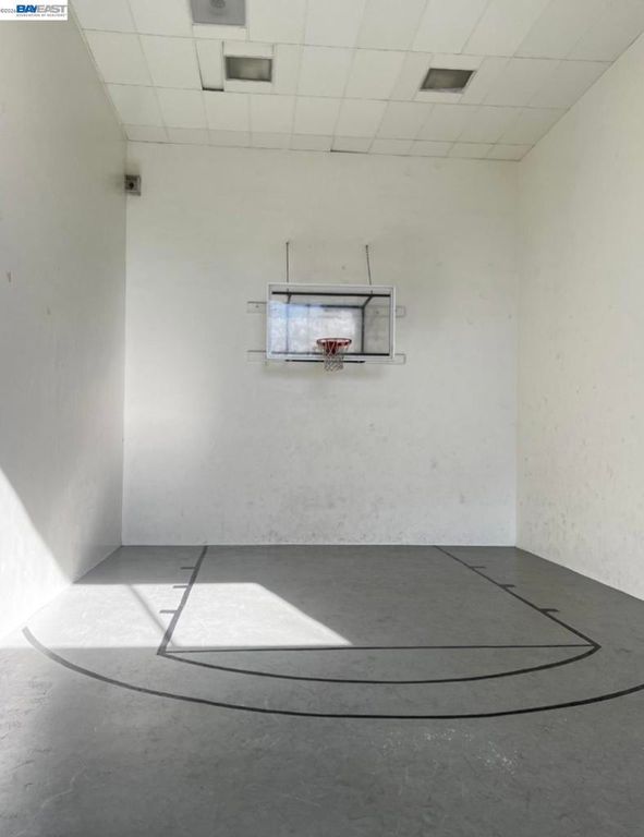 Image 24 of property listing at 3701 Colonial Dr 36, Modesto, CA 95356