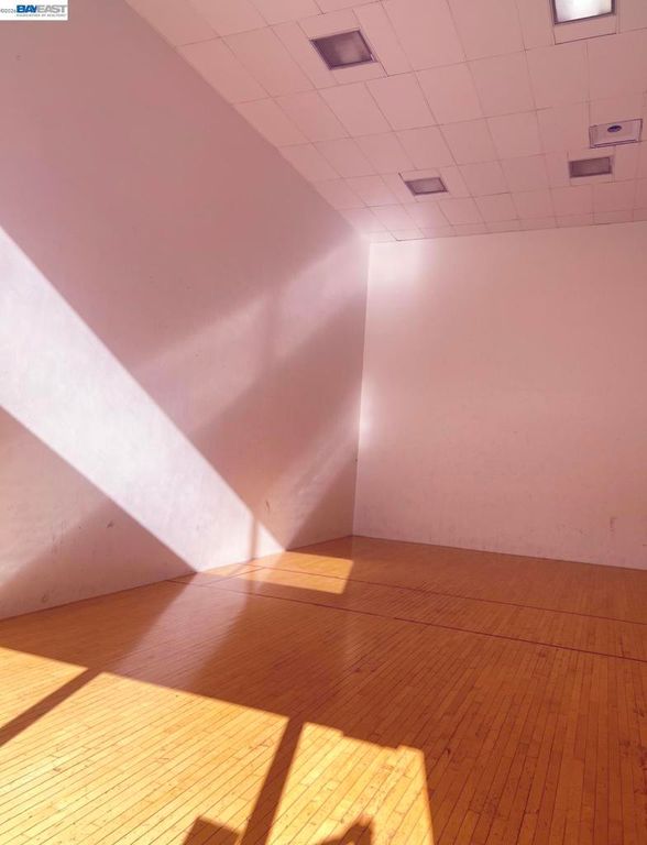 Image 25 of property listing at 3701 Colonial Dr 36, Modesto, CA 95356