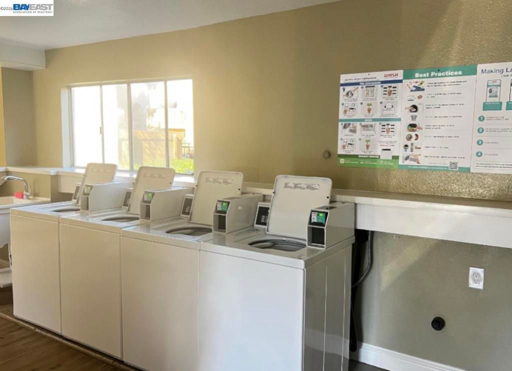 Image 33 of property listing at 3701 Colonial Dr 36, Modesto, CA 95356