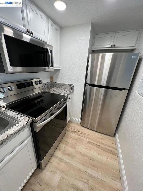 Image 5 of property listing at 3701 Colonial Dr 36, Modesto, CA 95356