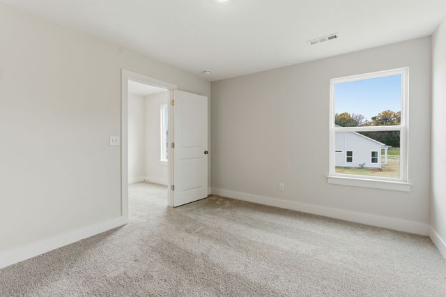 1421 Charles Drive, Chapel Hill, TN 37034