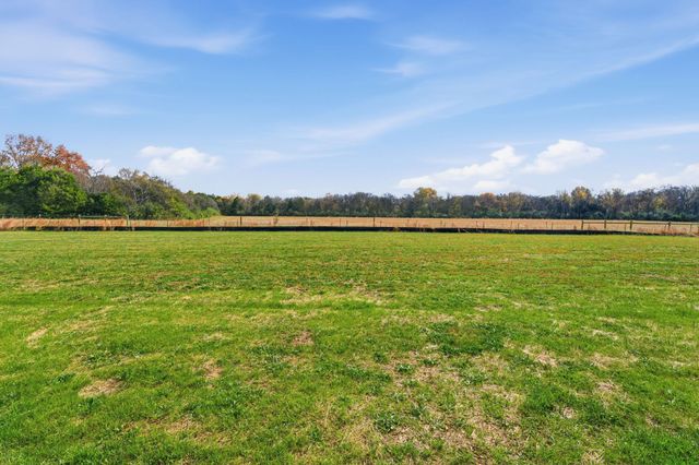 1421 Charles Drive, Chapel Hill, TN 37034