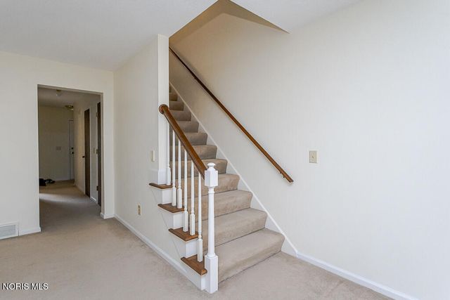 5 Olde Orchard Drive, Perrysburg, OH 43551