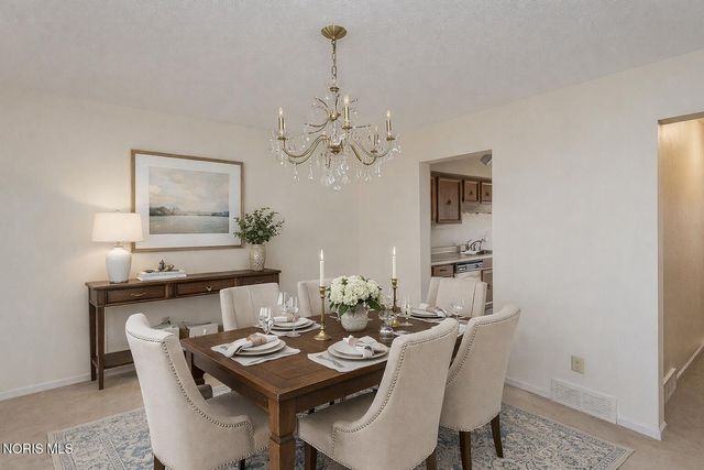 5 Olde Orchard Drive, Perrysburg, OH 43551