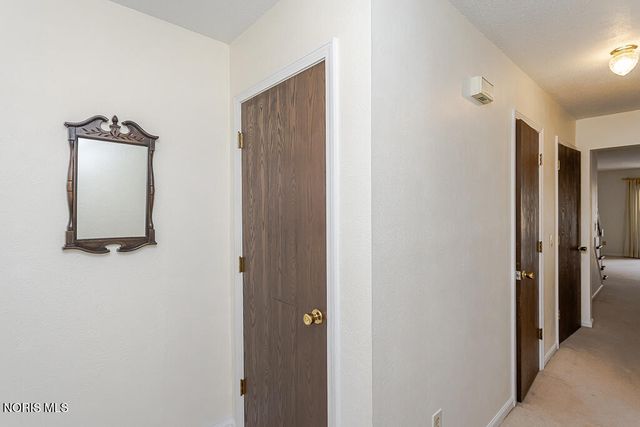 5 Olde Orchard Drive, Perrysburg, OH 43551