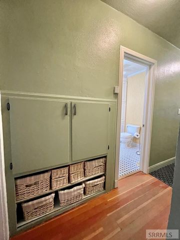 498 9th Street, Idaho Falls, ID 83404