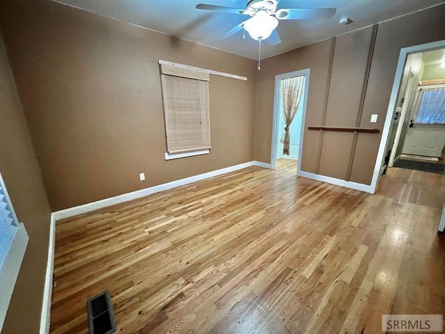 498 9th Street, Idaho Falls, ID 83404