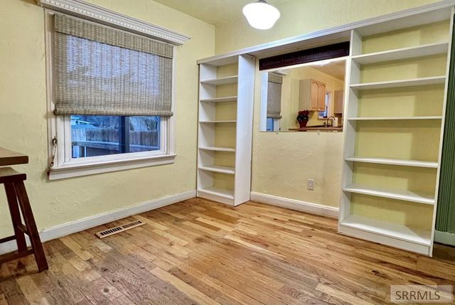 498 9th Street, Idaho Falls, ID 83404