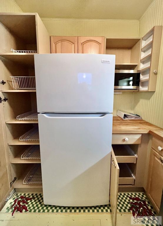 Image 11 of property listing at 498 9th Street, Idaho Falls, ID 83404