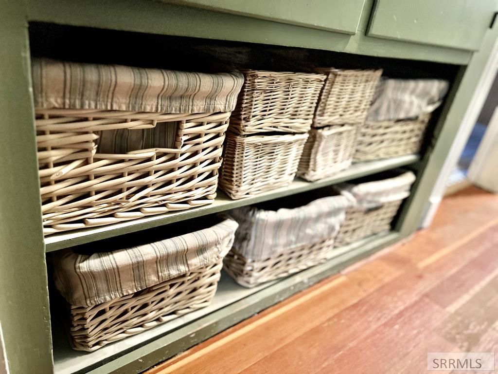 Image 13 of property listing at 498 9th Street, Idaho Falls, ID 83404