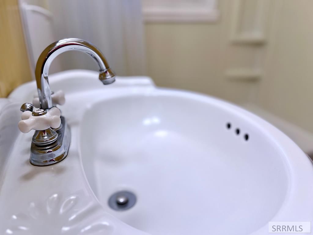 Image 19 of property listing at 498 9th Street, Idaho Falls, ID 83404