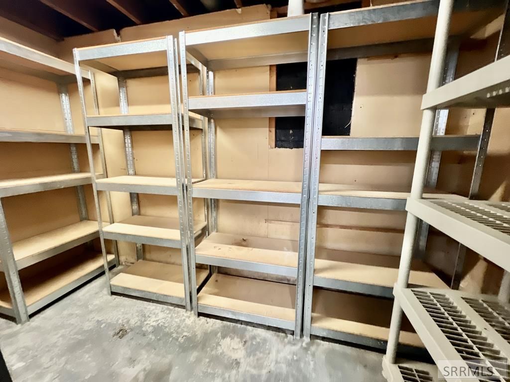 Image 27 of property listing at 498 9th Street, Idaho Falls, ID 83404