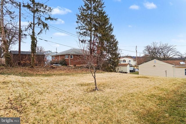 315 E ROOSEVELT AVE, Middletown, PA 17057