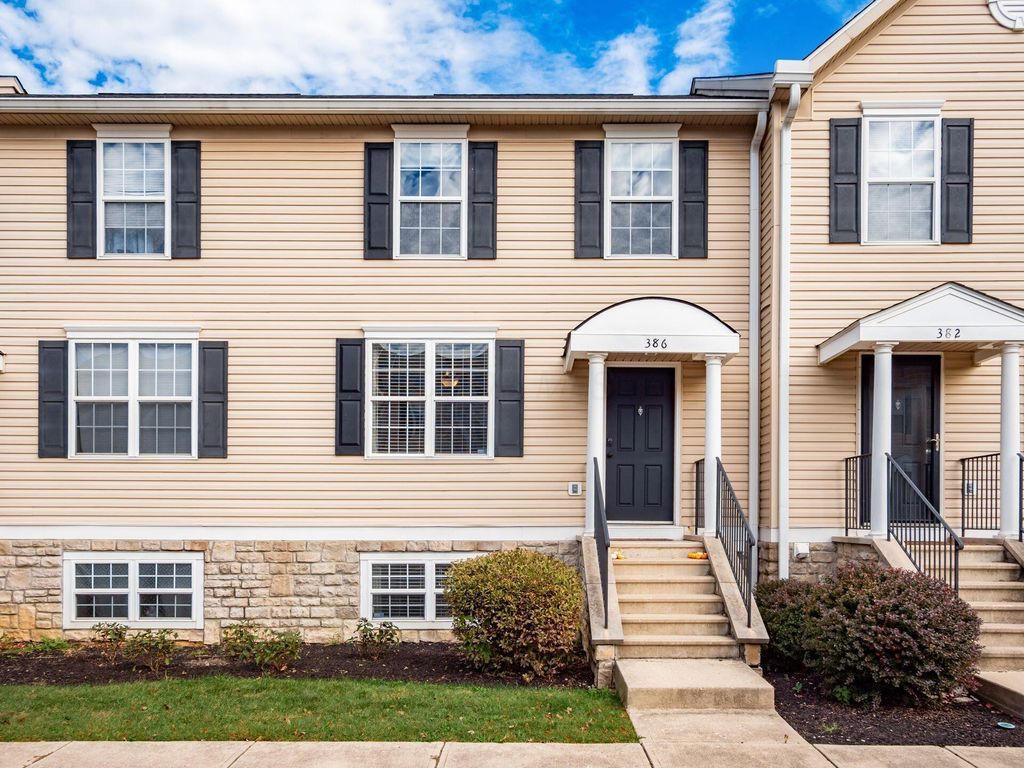 386 Douglasfir Drive, Blacklick, OH 43004