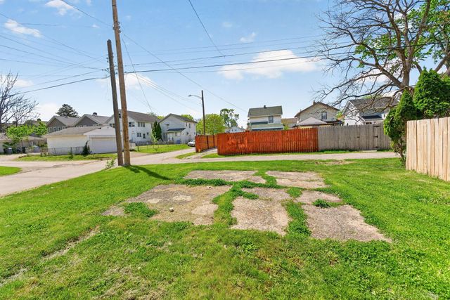 585-587 S Burgess Avenue, Columbus, OH 43204