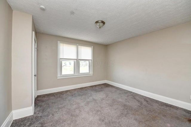 585-587 S Burgess Avenue, Columbus, OH 43204
