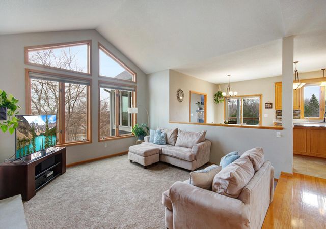 406 Singing Hills Drive SE, Lonsdale, MN 55046