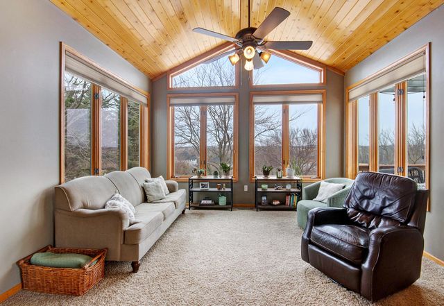 406 Singing Hills Drive SE, Lonsdale, MN 55046