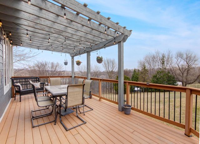 406 Singing Hills Drive SE, Lonsdale, MN 55046
