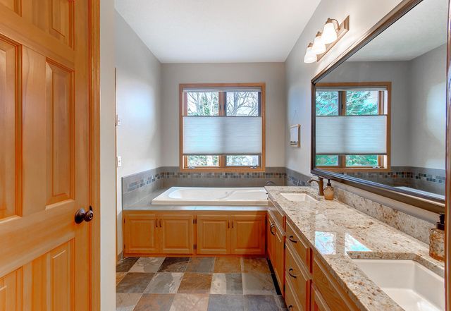 406 Singing Hills Drive SE, Lonsdale, MN 55046
