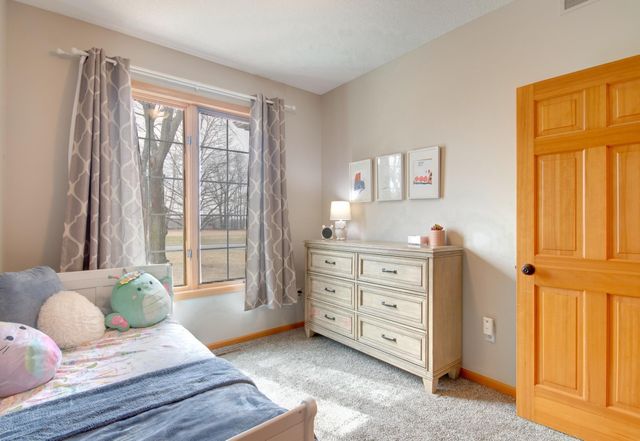 406 Singing Hills Drive SE, Lonsdale, MN 55046