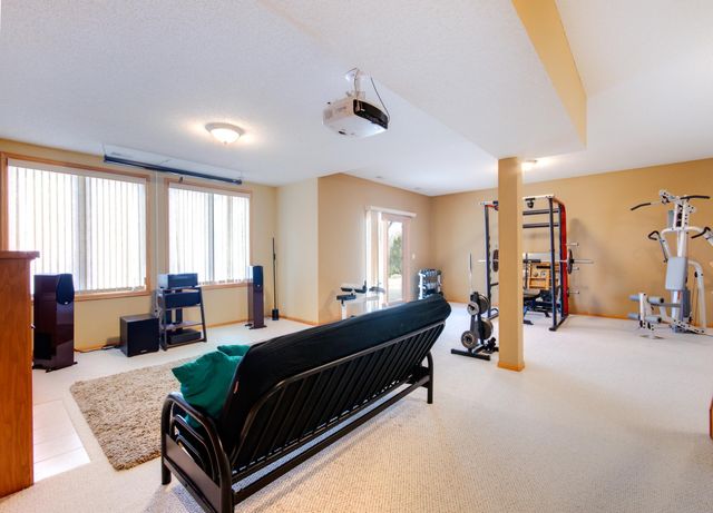 406 Singing Hills Drive SE, Lonsdale, MN 55046