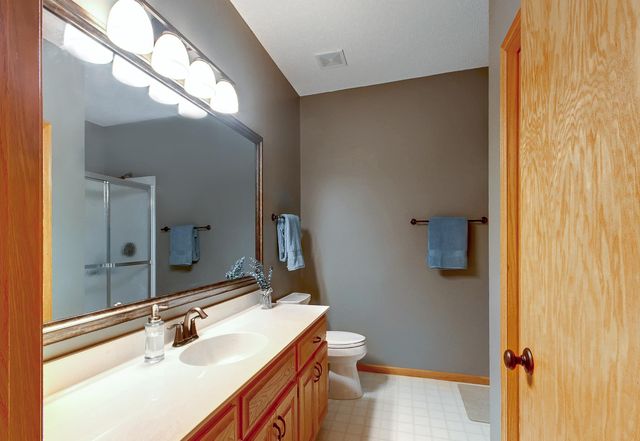 406 Singing Hills Drive SE, Lonsdale, MN 55046