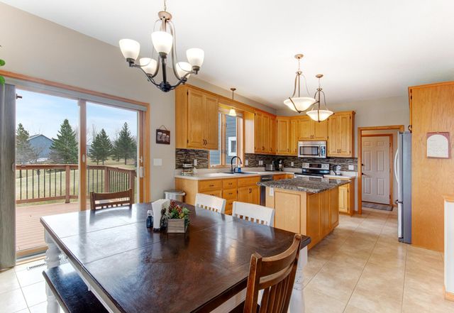 406 Singing Hills Drive SE, Lonsdale, MN 55046