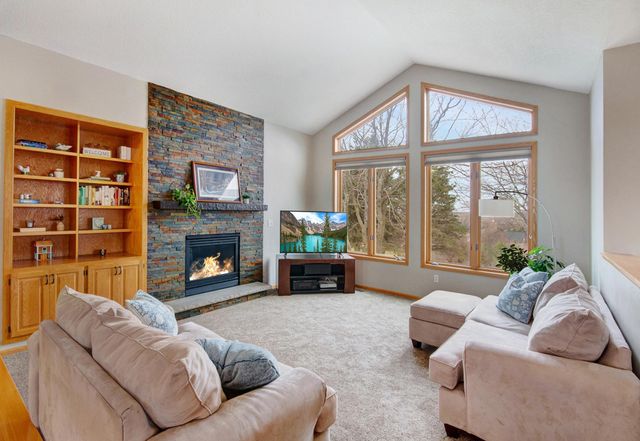 406 Singing Hills Drive SE, Lonsdale, MN 55046