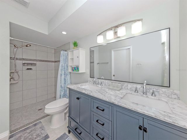 601 PINEBROOK CRESCENT 1, Venice, FL 34285