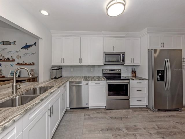 601 PINEBROOK CRESCENT 1, Venice, FL 34285